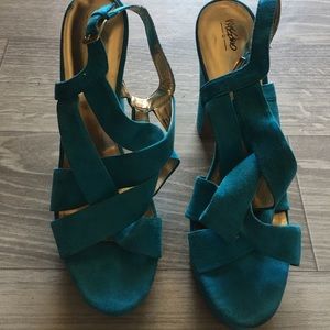 TURQUOISE SUEDE PLATFORM HEELS